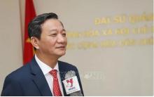 Vietnamese Ambassador to Laos Nguyen Minh Tam interviewed by the Vietnam News Agency. (Photo: VNA)