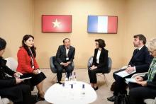 An overview of the talks between Minister of Culture, Sports and Tourism Nguyen Van Hung and French Minister of Culture Rachida Dati (Photo: VNA)