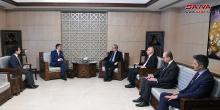 Mikdad receives credentials of New UNHCR representative in Syria