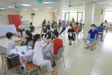 Over 1 million COVID-19 doses are administered in Hanoi (Photo: VNA)