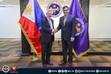  UK Prime Minister’s Trade Envoy to the Philippines Richard Graham (left) and Finance Secretary Ralph Recto