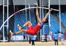 Filipino pole vault star Ernest John Obiena (PSC photo)