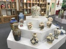 Exhibition showcases ceramics, lacquer, and gold card industry products in Hanoi