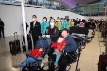 Flight VN18 from London to Hanoi, which transits through Paris with nearly 300 passengers aboard, is scheduled to landed at Noi Bai International Airport on January 26 morning. (Photo: VNA)
