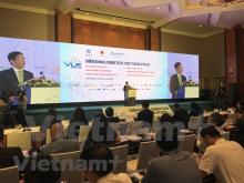 Minister of Industry and Trade Tran Tuan Anh delivers a speech at the Logistics Forum Vietnam 2020 held in Hanoi on November 26. (Photo: VNA)