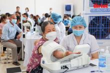 Me Linh district plans to provide free health check-ups and management for 180,600 out of the 250,000 people in Me Linh (Photo: VNA)