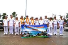 The welcome ceremony for the delegation of Vietnam's Naval Region 5 at Songkhla Port of Thailand on November 30 (Photo: VNA)