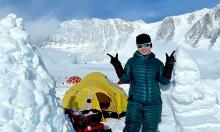 Nguyen Thi Thanh Nha becomes the first Vietnamese woman to conquer the summit of Mount Everest (Photo: newsfounded.com)