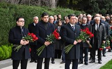 Employees of Media Development Agency, Audiovisual Council and AZERTAC pay tribute to National Leader Heydar Aliyev