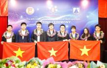 The delegation of Hanoi students ranked second at the 6th International Olympiad of Metropolises that took place in Moscow from December 6-13. (Photo: VNA)