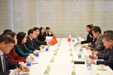 At the meeting between Deputy Prime Minister Le Minh Khai and Co-chairmen of KEIDANREN’s Japan-Vietnam Economic Committee Masayoshi Fujimoto and Masayuki Hyodo. (photo: VNA)