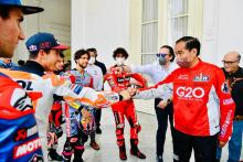 President Joko Widodo receives some MotoGP racers at Merdeka Palace, Jakarta on Wednesday (March 16, 2022). (ANTARA/HO-Biro Pers Setpres/Laily Rachev/am)