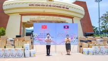 At the handover ceremony (Source: baoquangtri.vn)