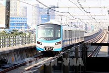 A Metro Line 1 (Ben Thanh-Suoi Tien) train traveling from central Ho Chi Minh City to Suoi Tien. (Photo: VNA)