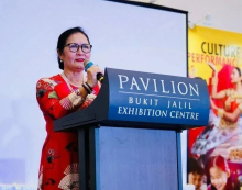 President of the Malaysia – Vietnam Friendship Association Tran Thi Chang speaks at the event. (Photo: VNA)