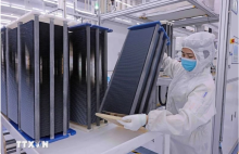 Production at a factory in Thai Nguyen province of the Chinese solar energy company Trina Solar. (Photo: VNA)