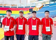 The four Vietnamese students win medals at the International Olympiad in Informatics 2025. (Photo: VNA)