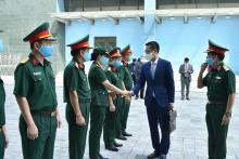 Deputy Foreign Minister Dang Hoang Giang works with the Vietnam Department of Peacekeeping Operations (Photo: VNA)
