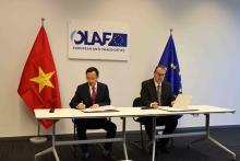 At the signing ceremony (Photo: VNA)