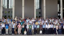 Participants of the conference pose for a group photo (Photo: VNA)