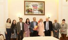 Vietnam, Russia seek joint literate, art projects